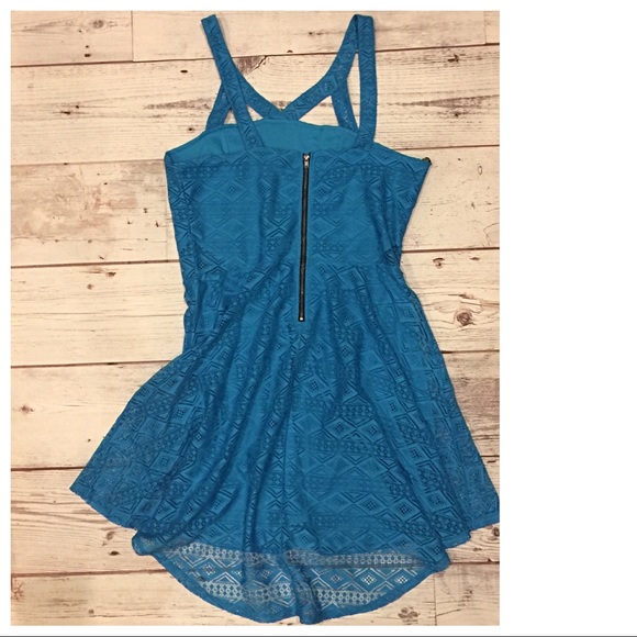 Material Girl layered Dress 🍍 - Picture 2 of 3